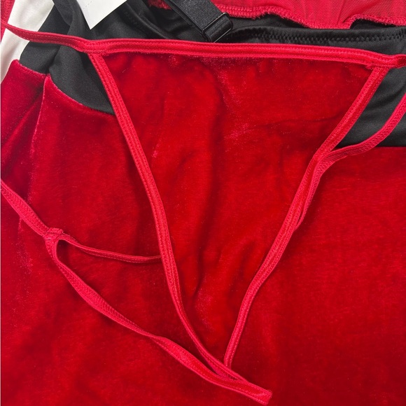 NWT Frederick's Red Velvet Naughty Mrs. Claus Santa Babydoll Dress | Size XL - Picture 6 of 7